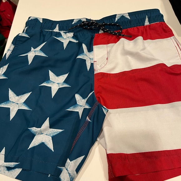 Men’s Billabong Stars and Stripes Boardshorts size small - Picture 1 of 3